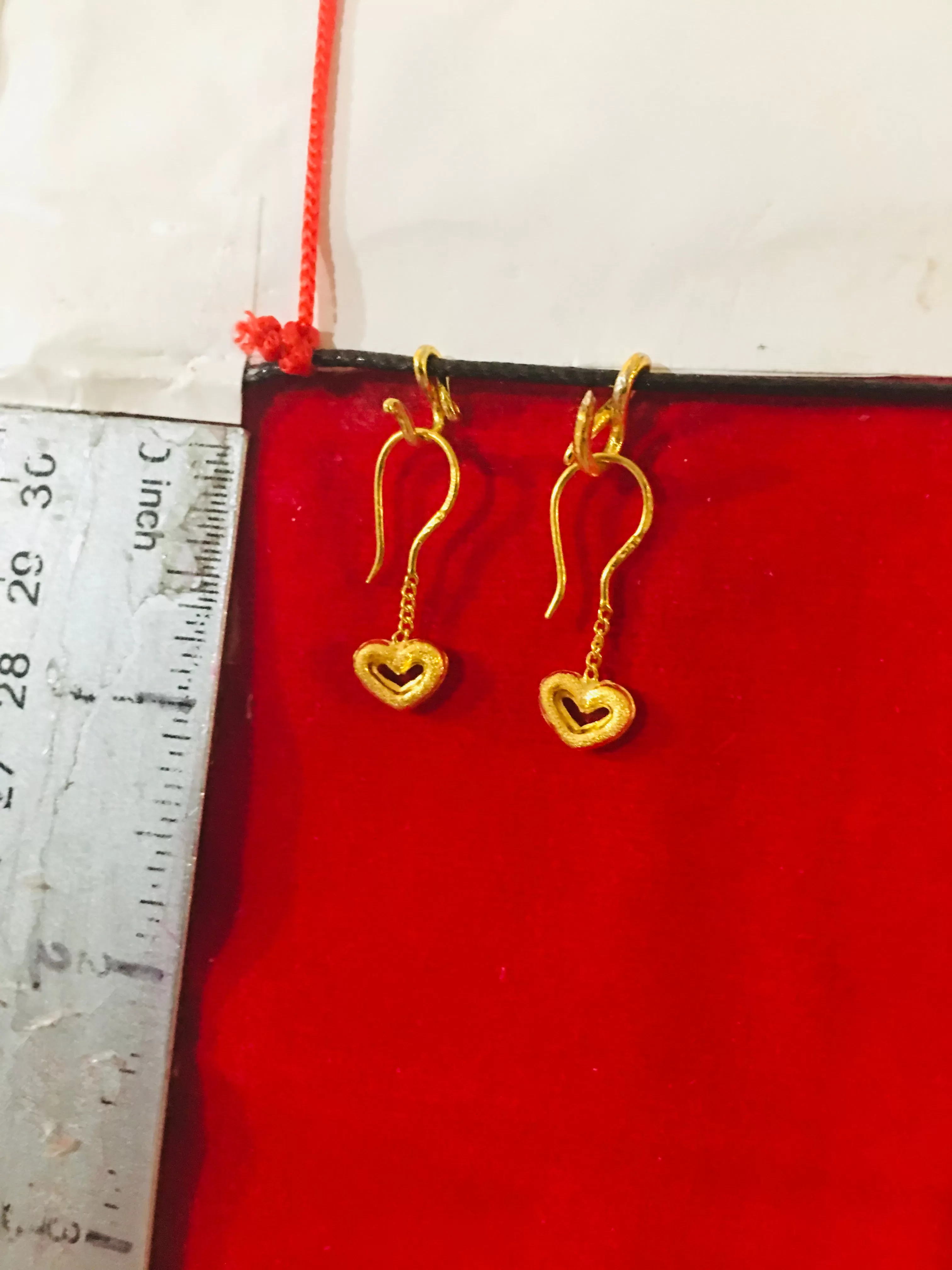 ( SOLD OUT) Item no. SP1012 Bangkok Solid gold hook heart Earrings 2grams