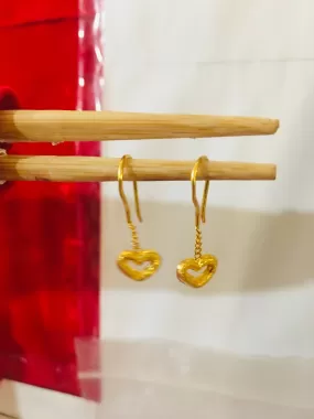 ( SOLD OUT) Item no. SP1012 Bangkok Solid gold hook heart Earrings 2grams