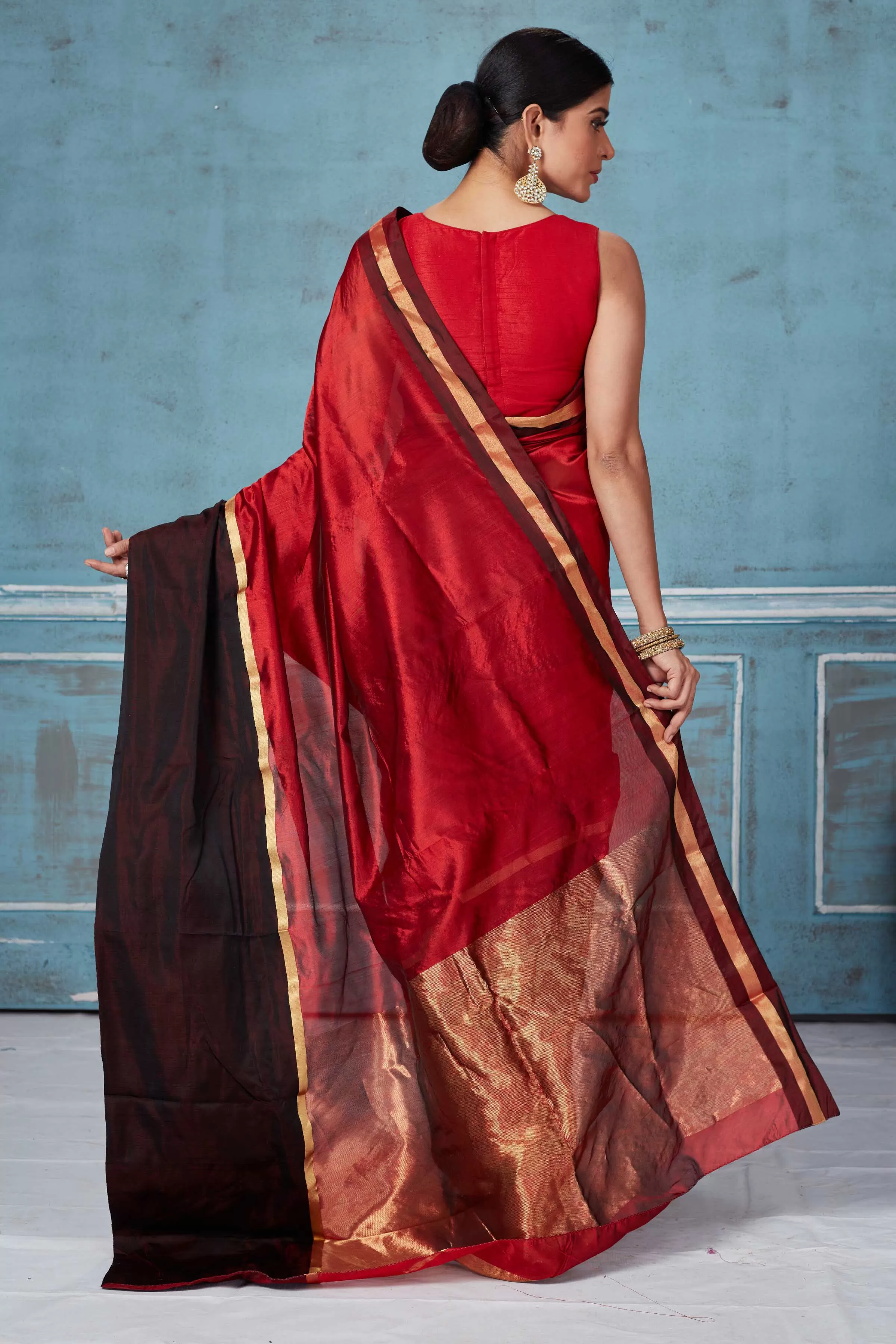 92A149 Maroon Pattu Silk Saree With Black Mashru Border