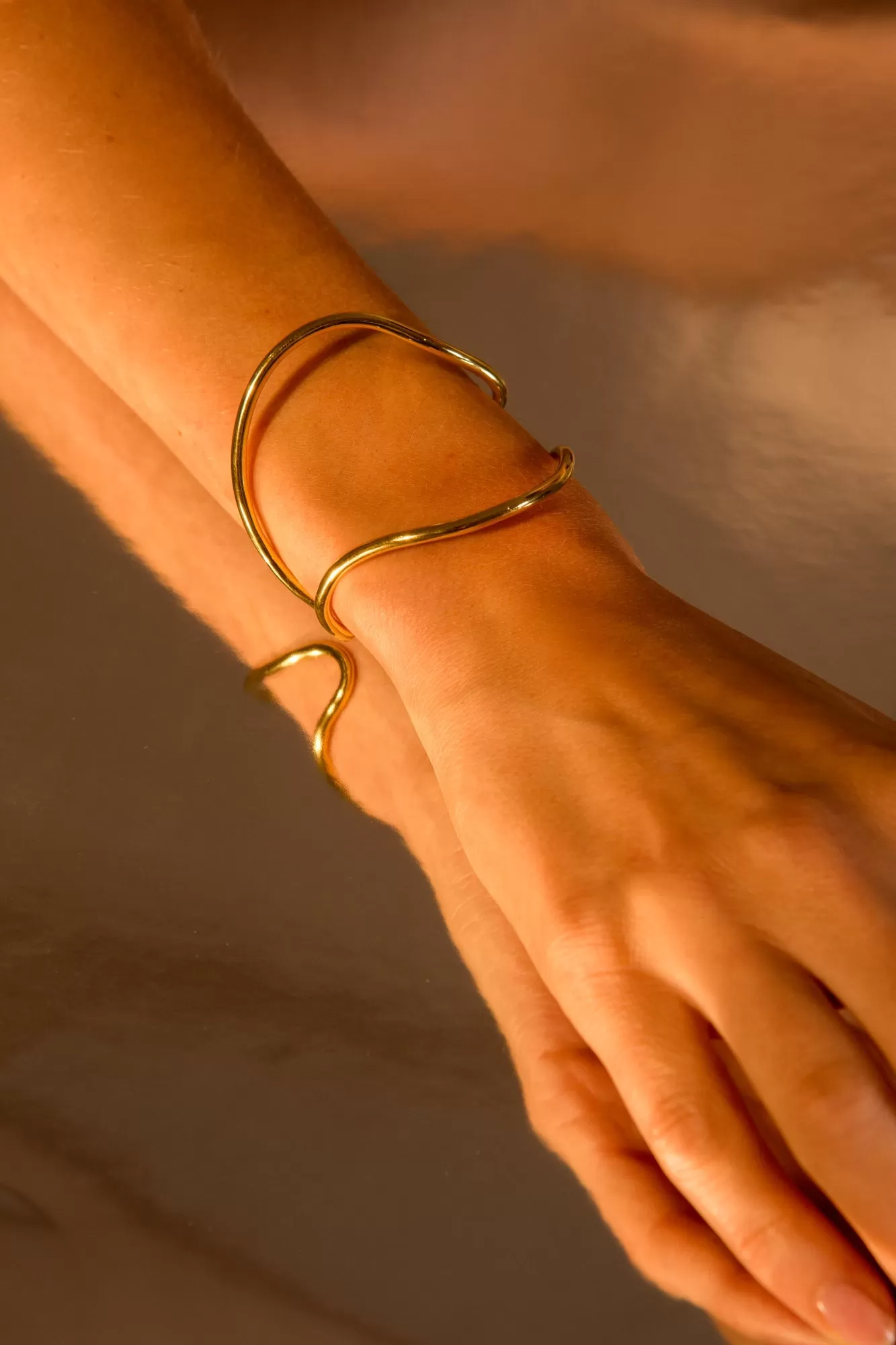 Bracelet 'Wave’ 14 karat solid gold