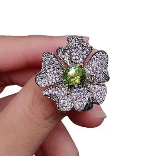 Elegant Diamond Treasure Natural Peridot Flower Ring