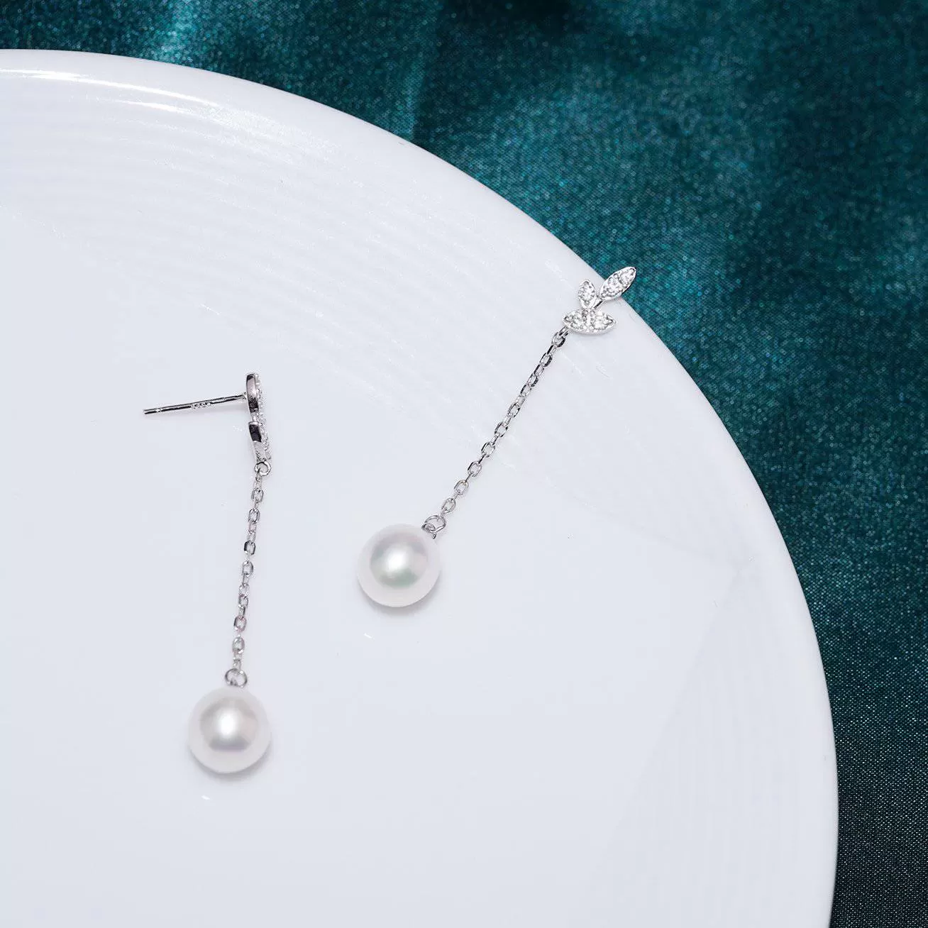 Elegant Freshwater Pearl Earrings WE00193 | GARDENS