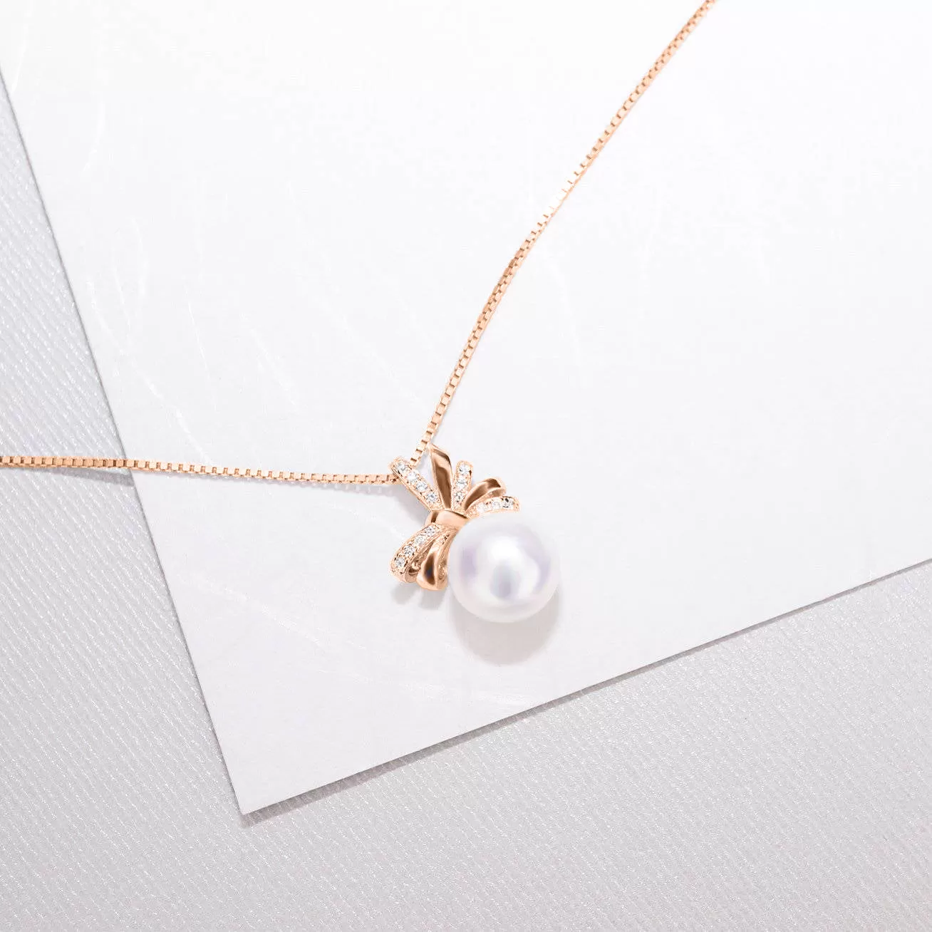 Elegant Freshwater Pearl Necklace WN00420