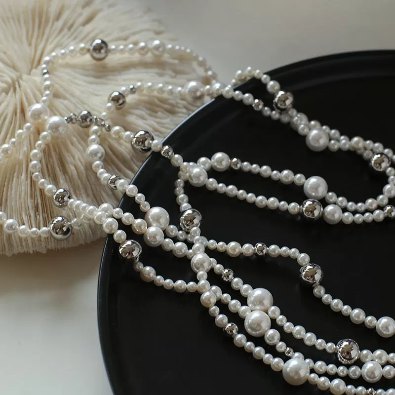 Elegant Pearl Cascade Necklace