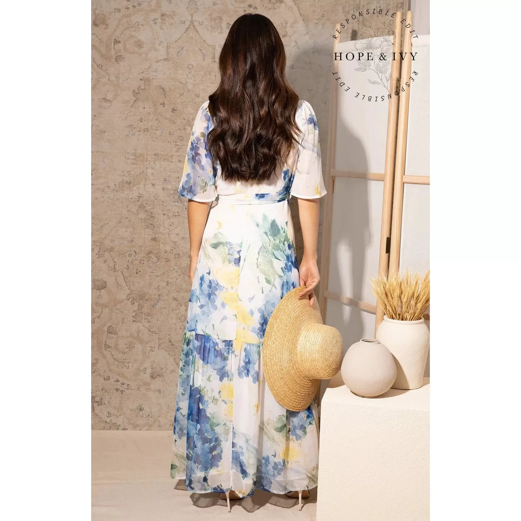 Hope & Ivy White & Blue Floral Print Flutter Sleeve Maxi Wrap Dress