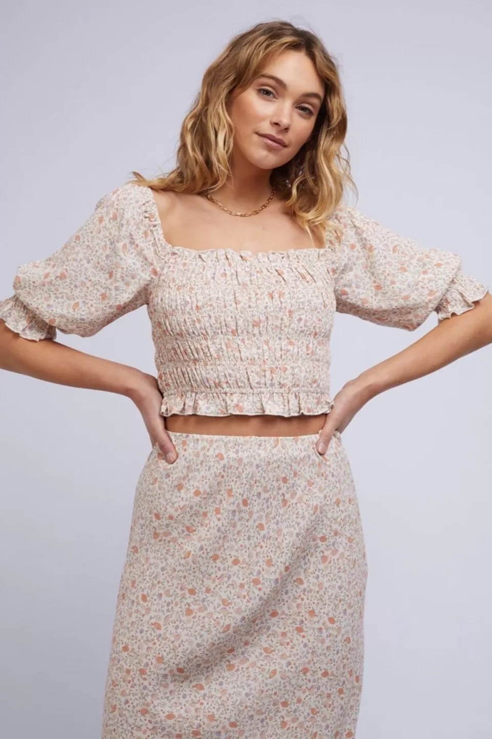 Ivy Shirred Puff Sleeve Crop Pink Floral Top