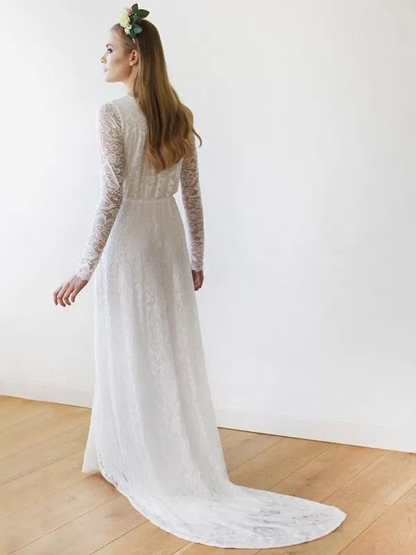 Lace Wedding Dress With Train A-Line Long Sleeves V-Neck Ivory Bridal Gowns