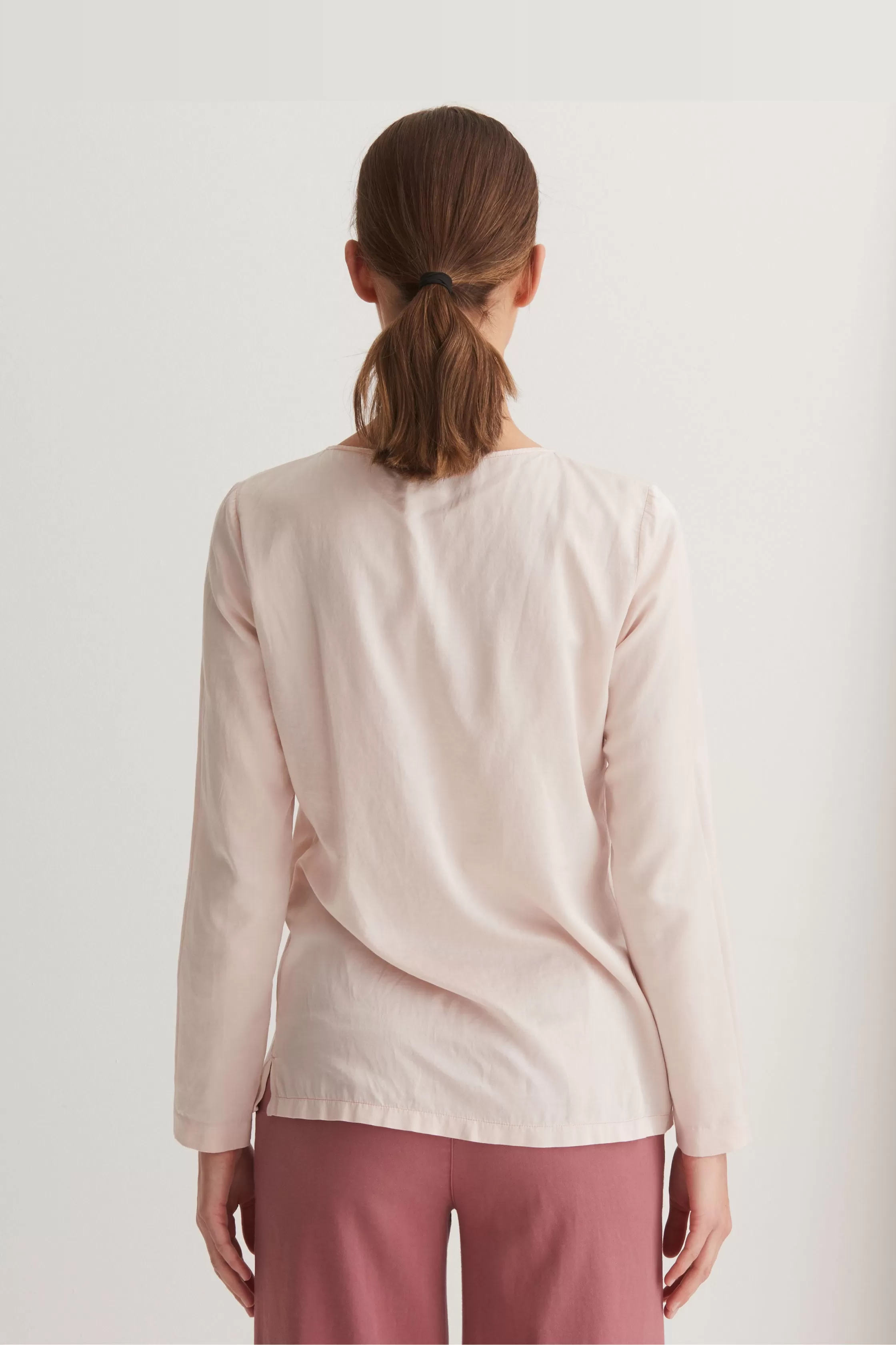 Long Sleeve T-Shirt in Cotton and Silk Garment Dyed 379U 6629