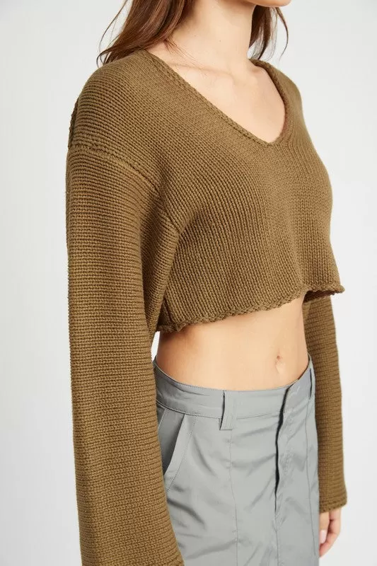 LONG SLEEVE V NECK CROP TOP