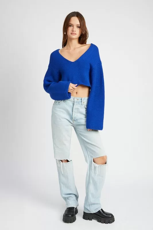 LONG SLEEVE V NECK CROP TOP