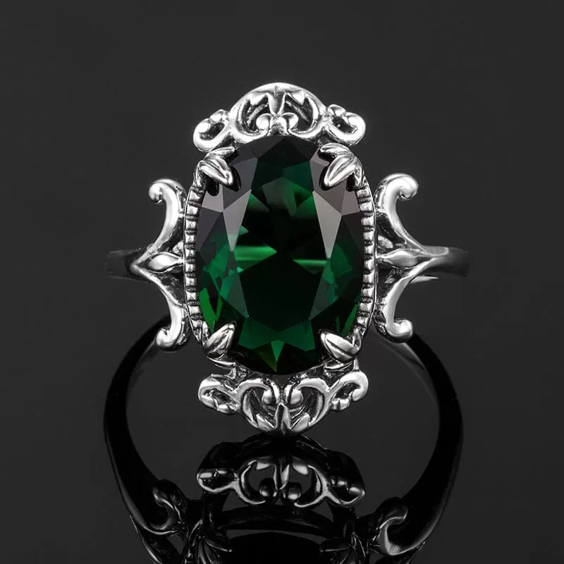 Luxury Vintage Fashion Emerald Ring - 925 Sterling Silver