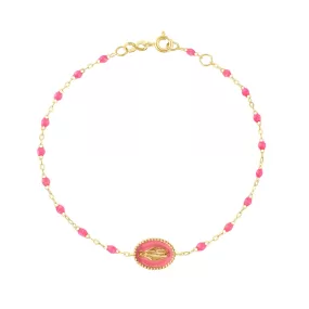 Madone resin charm Classic Gigi Pink bracelet, Yellow Gold, 6.7"