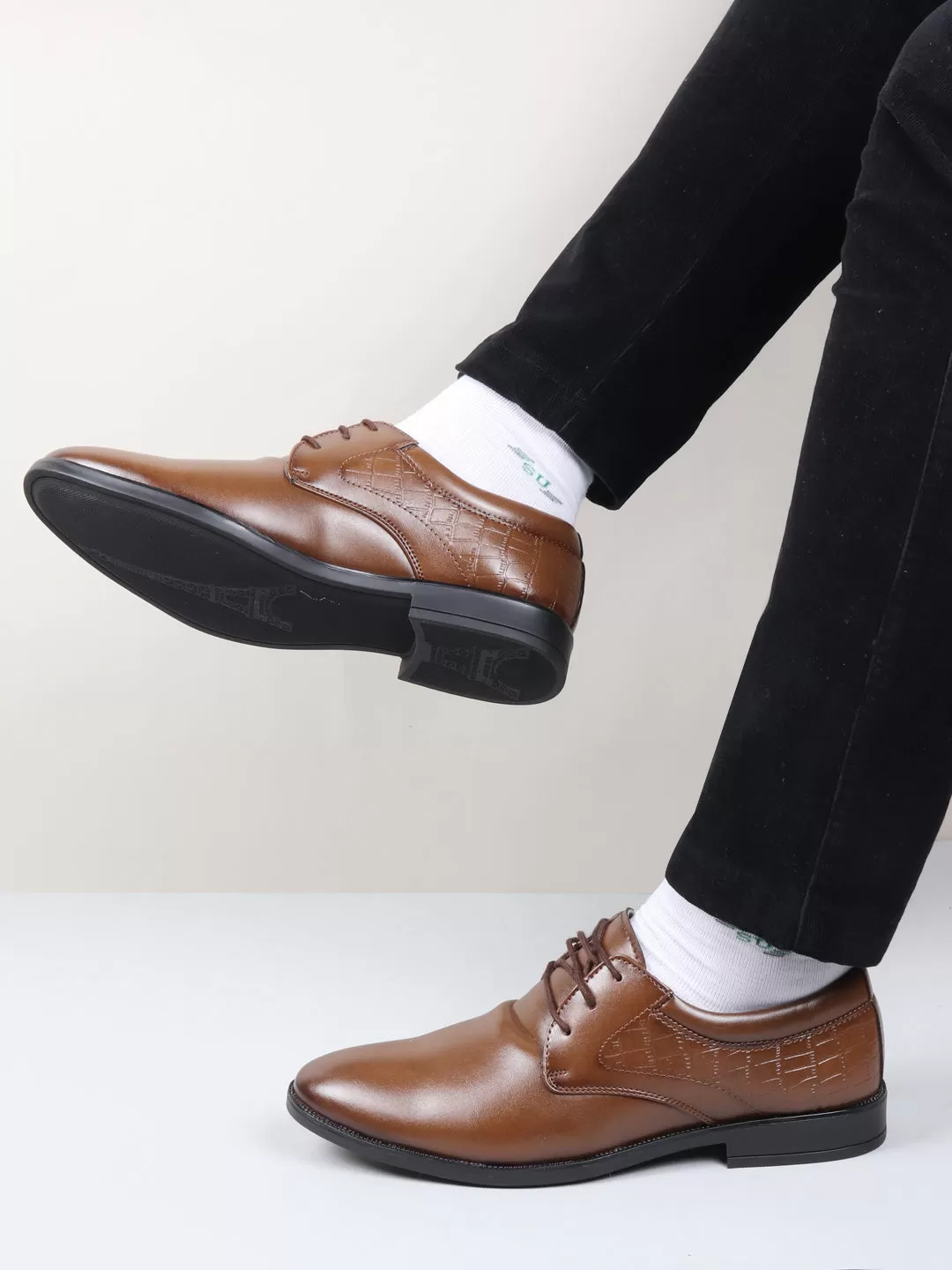 Men Tan Wedding Party Embossed Design Oxford Lace Up Shoes