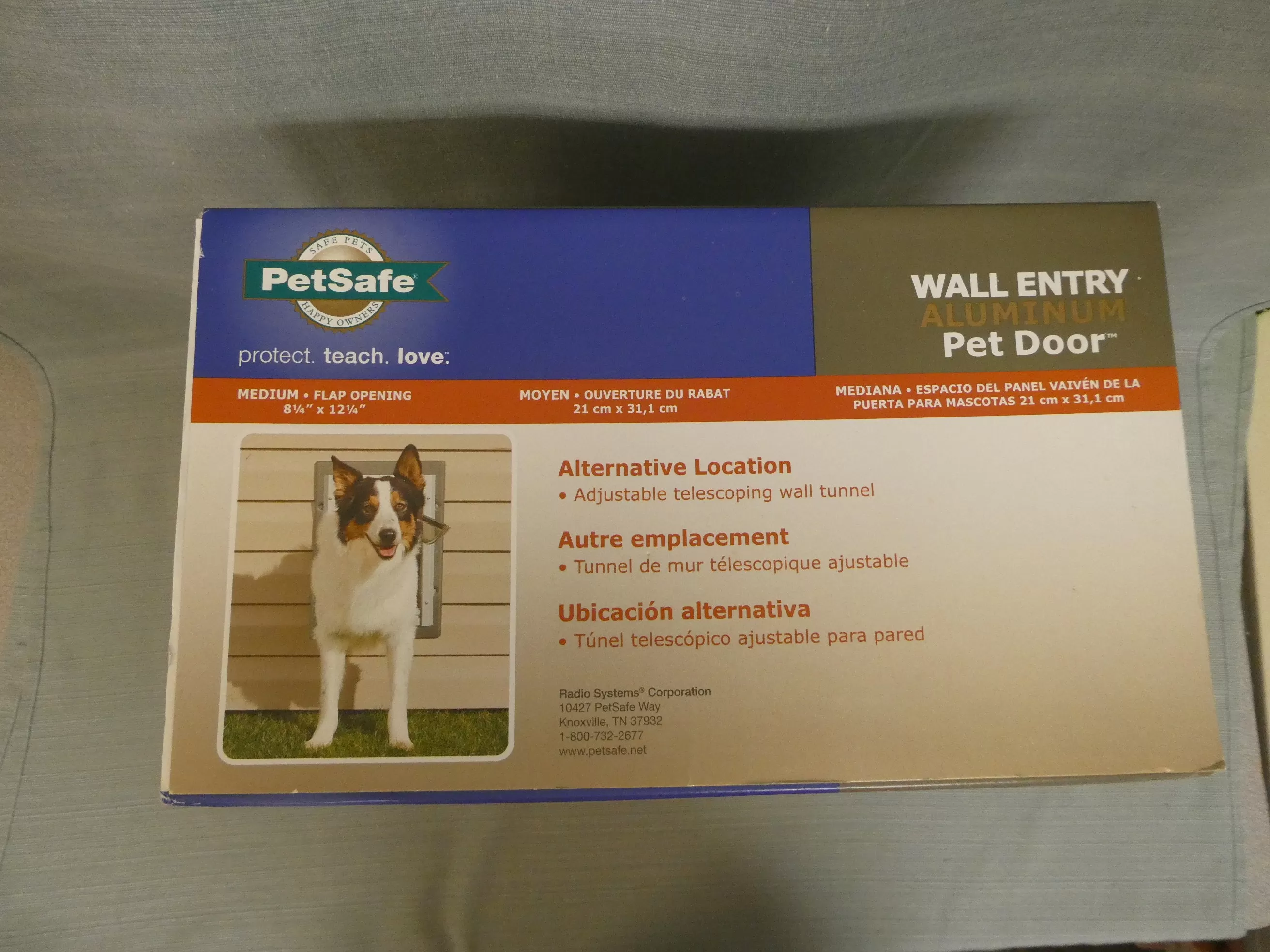 PetSafe Medium Wall Entry Aluminum Pet Door - BRAND NEW!