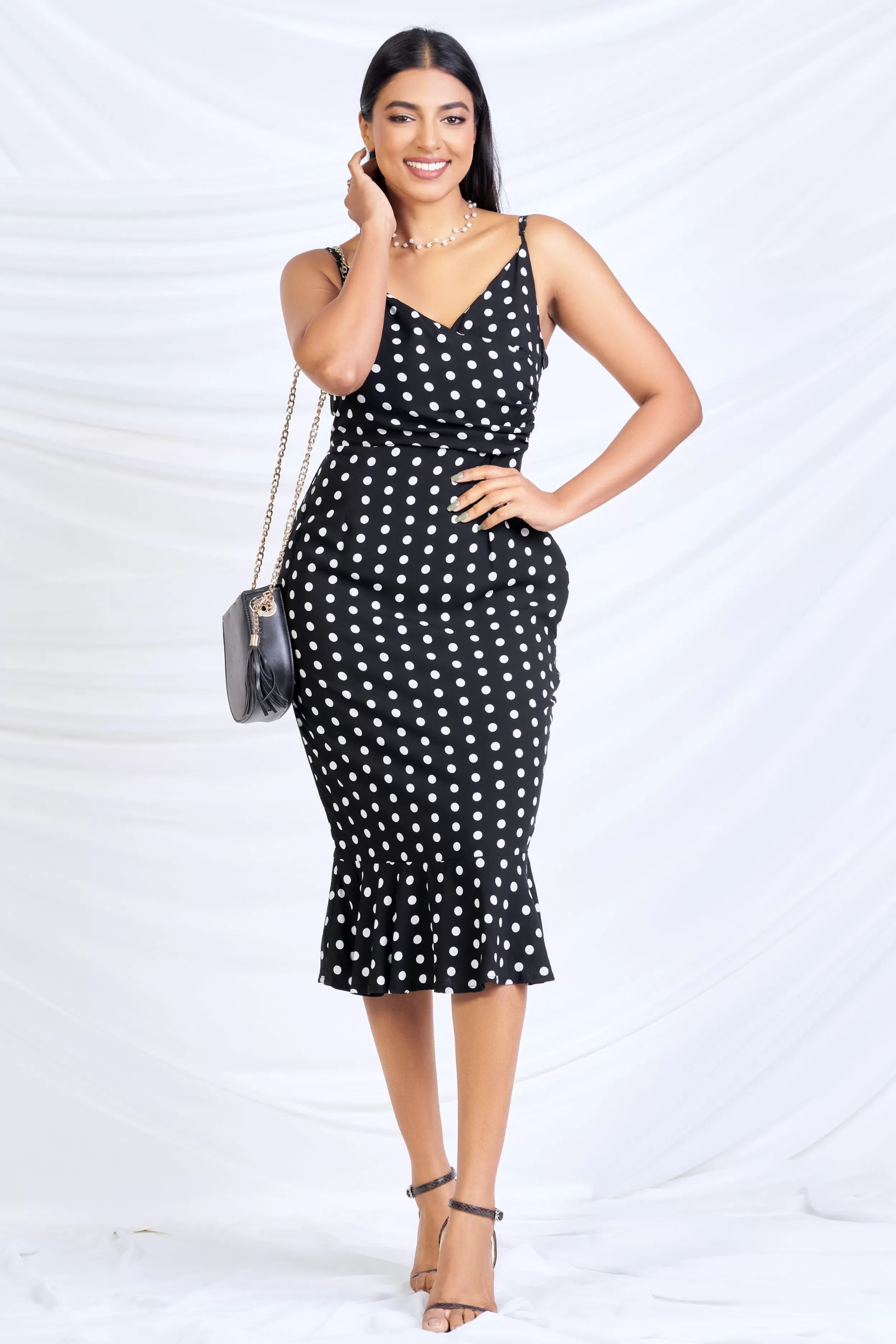 Polka Dot Midi Dress - Slim fit