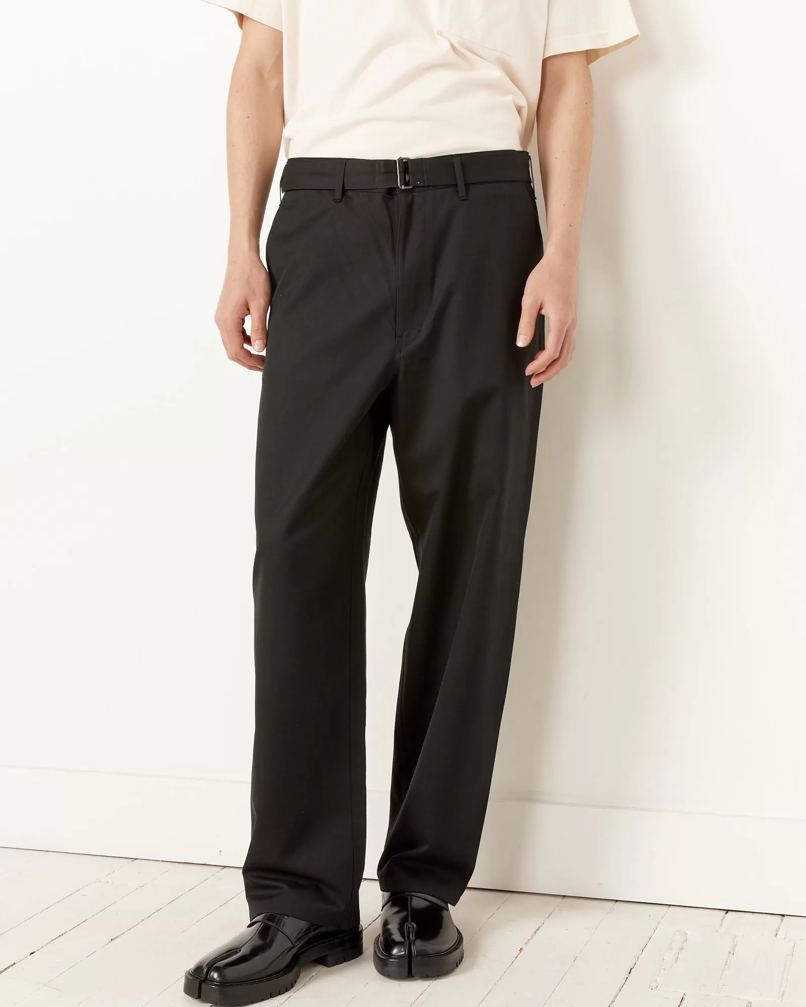 Silk Chambray Belted Pant in Black