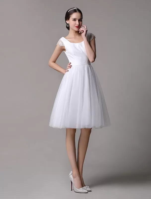 Simple Wedding Dresses Tulle Scoop Neck Knee Length Short Bridal Dress With Lace Cap Sleeves