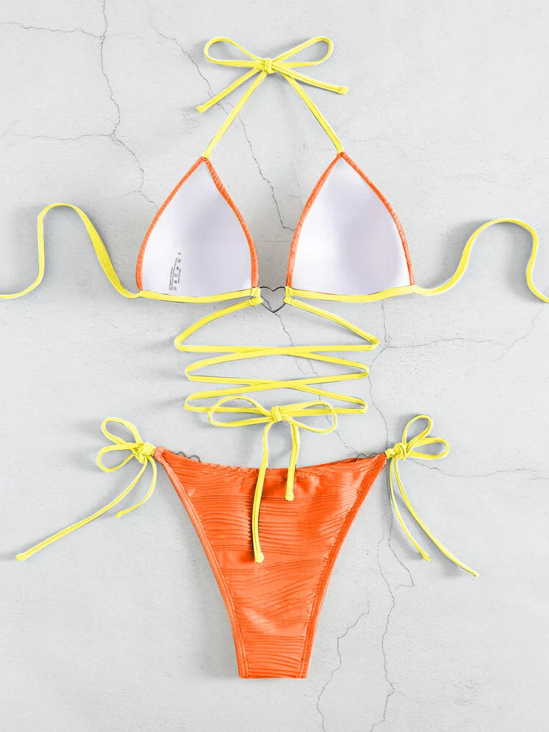 Zweiteiliges Bikini-Set mit Neckholder und kontrastierendem Sunset Vacation-Motiv